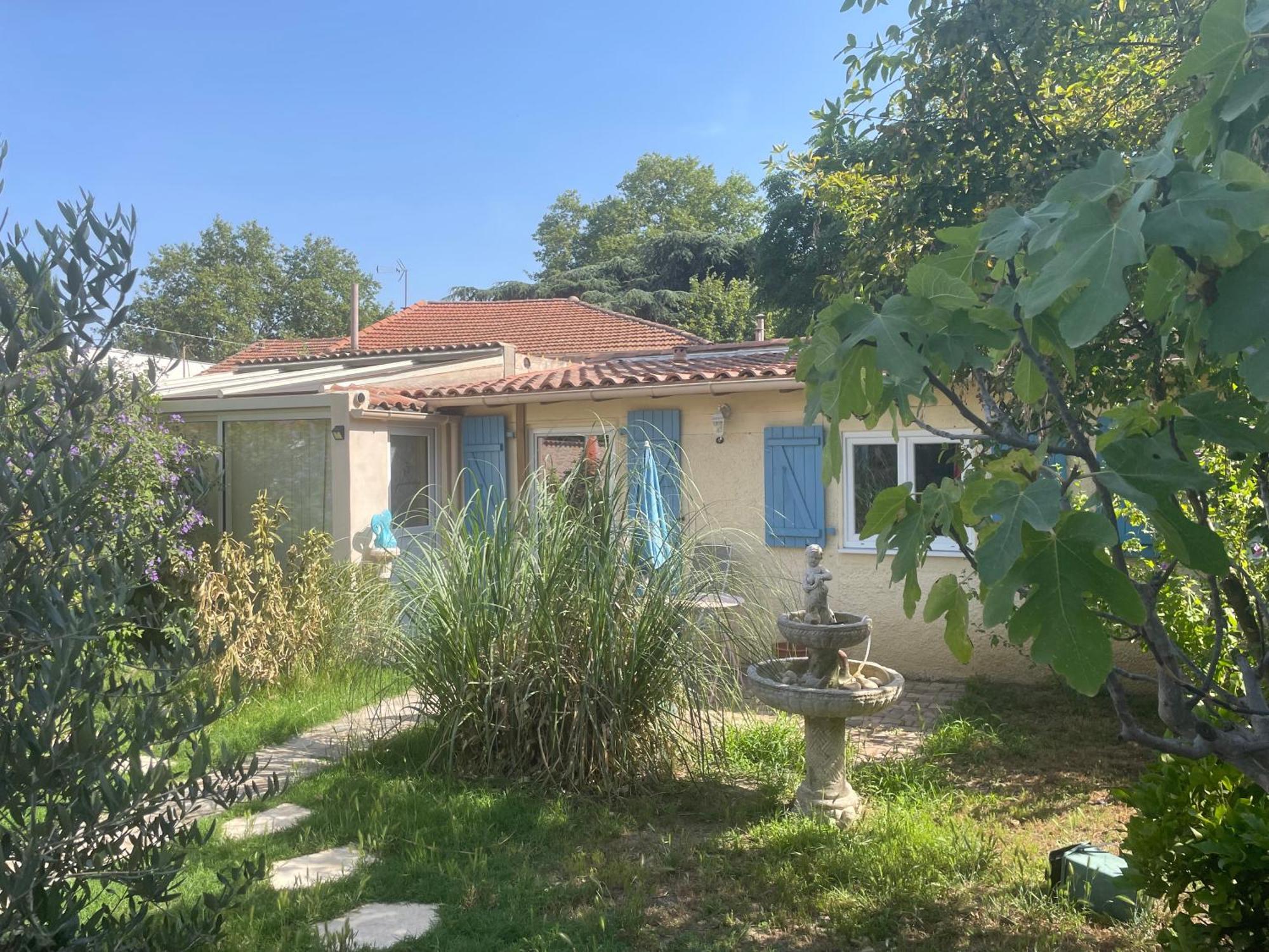 Houdarling Chalet Et Spa Hammam Jacuzzi Et Sauna Nimes Exterior foto